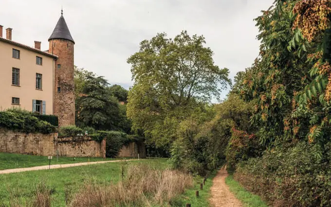 Programme immobilier neuf Curis-au-Mont-d'Or déficit foncier à 12 min de Lyon en TER à Curis-au-Mont-d'Or